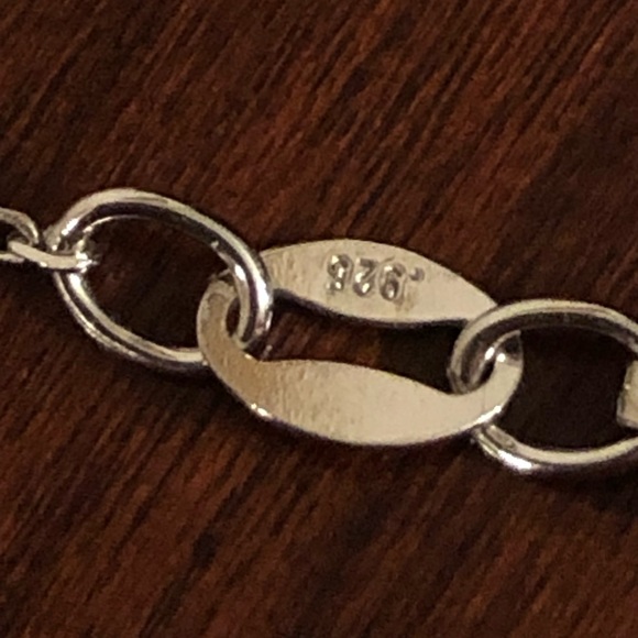 Sterling silver diamond pendent - Picture 9 of 17